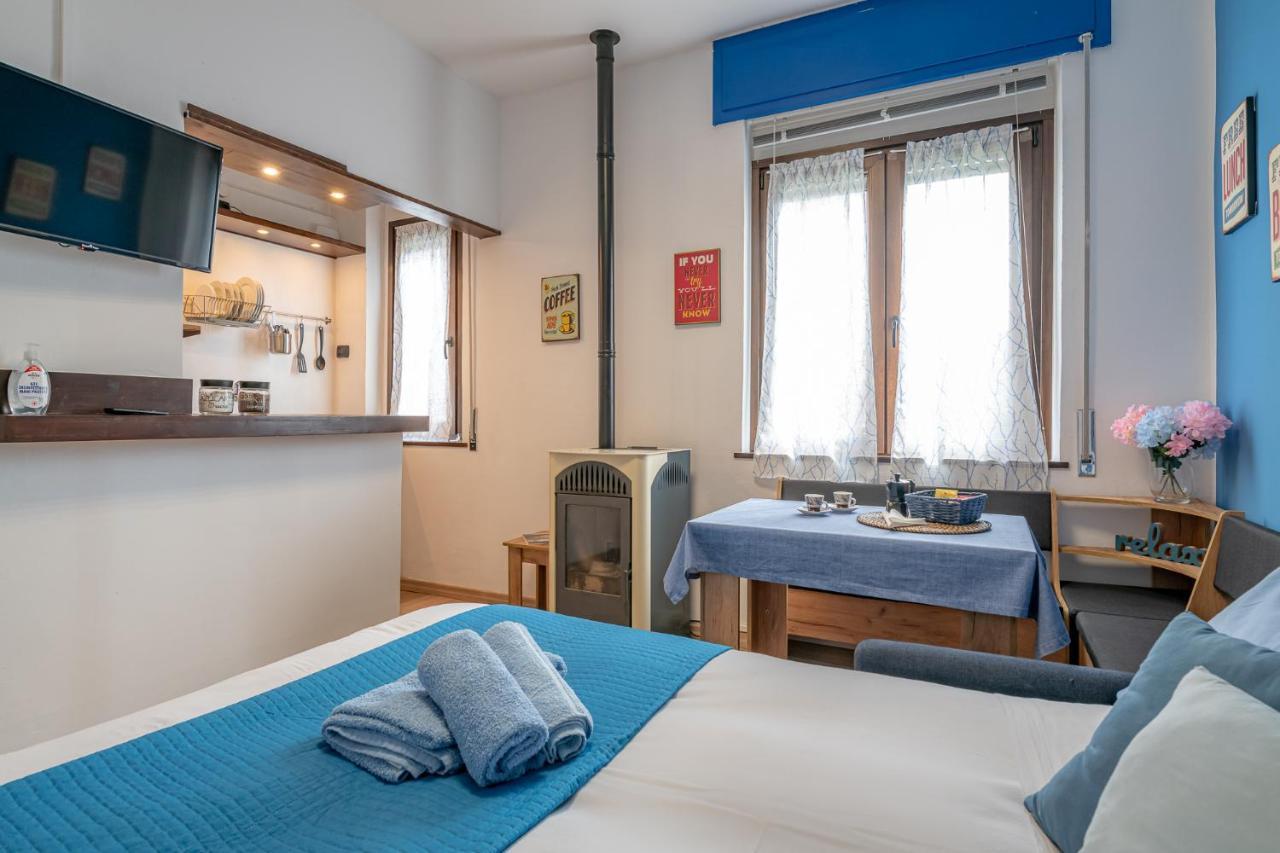 Apartament Bilocale Blue Relax Erba Zewnętrze zdjęcie